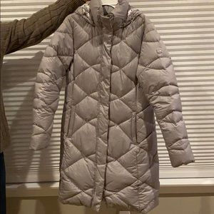 Women’s North Face puffer coat with detach hood